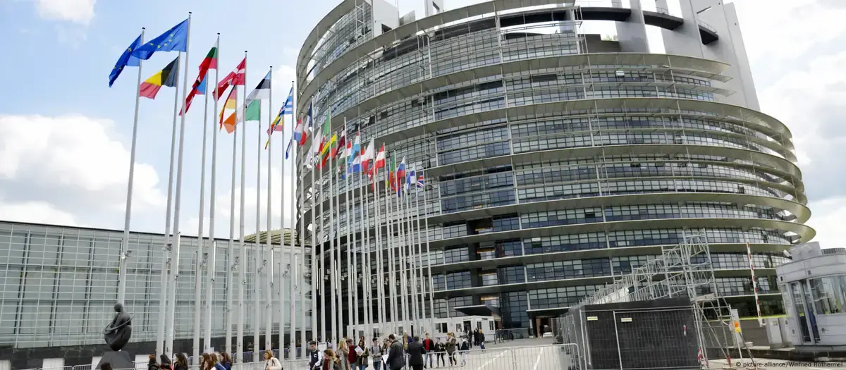Δημόσιος Τομέας και Παραγωγική ΤΝ: Οι Τάσεις, τα Μοντέλα και οι Προκλήσεις στην ΕΕ